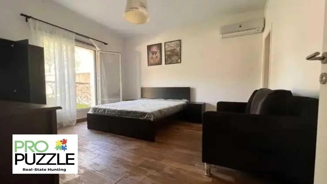 Luxury Studio in Hyde Park 80m²