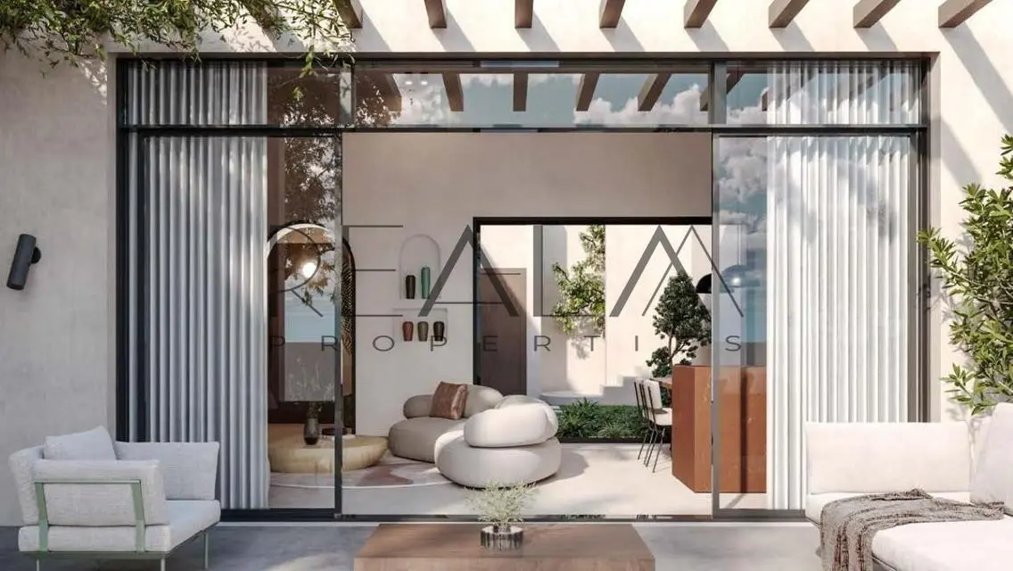 Luxury House for Sale with Private Pool and Garden