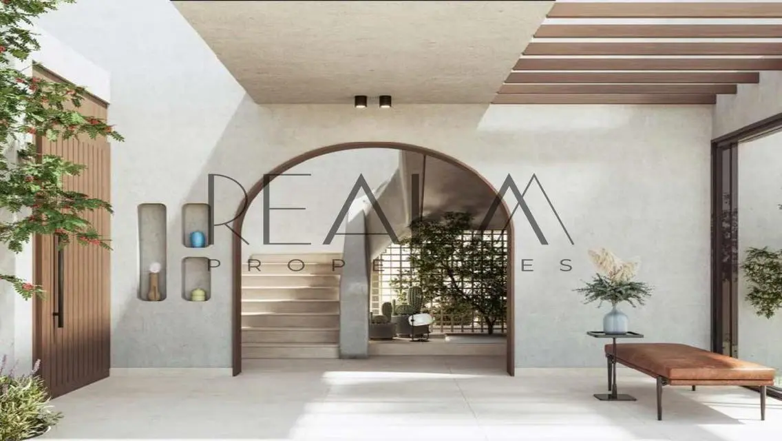 Luxury House for Sale with Private Pool and Garden