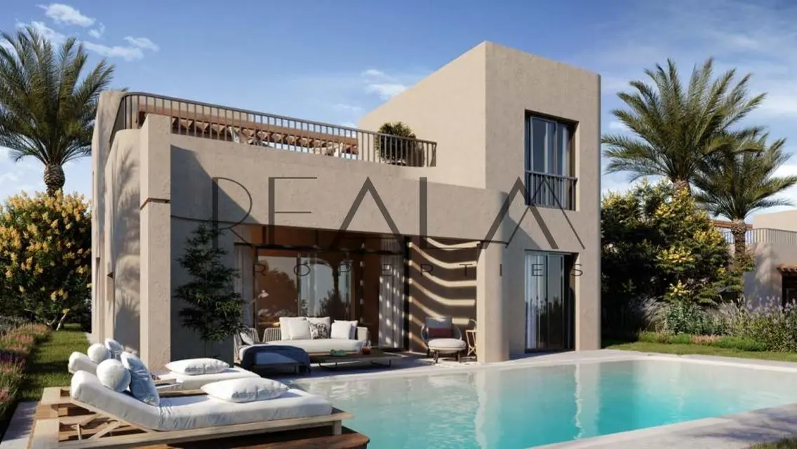 Luxury House for Sale with Private Pool and Garden