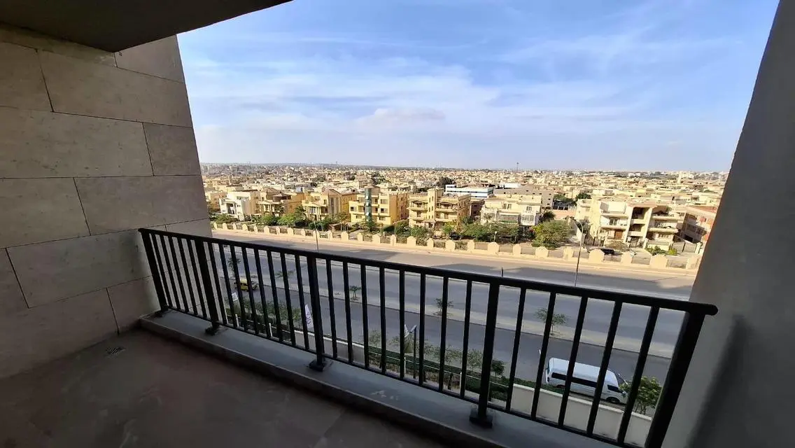شقة مميزة للإيجار بـ 25000 جنيه مع تكييف مركزي