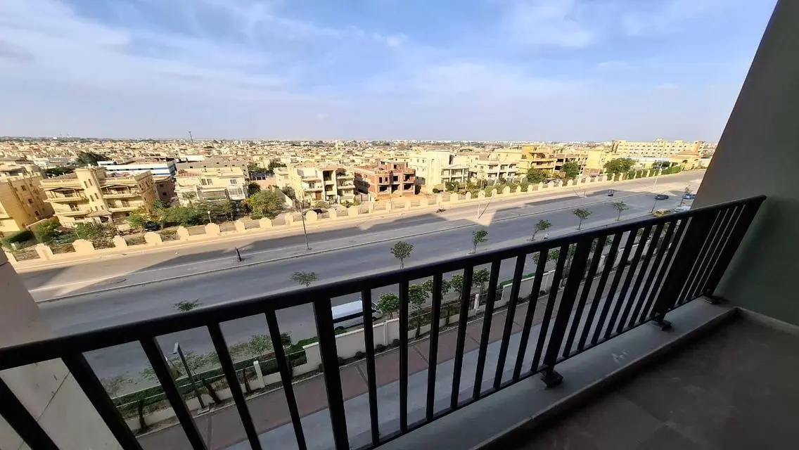 شقة مميزة للإيجار بـ 25000 جنيه مع تكييف مركزي