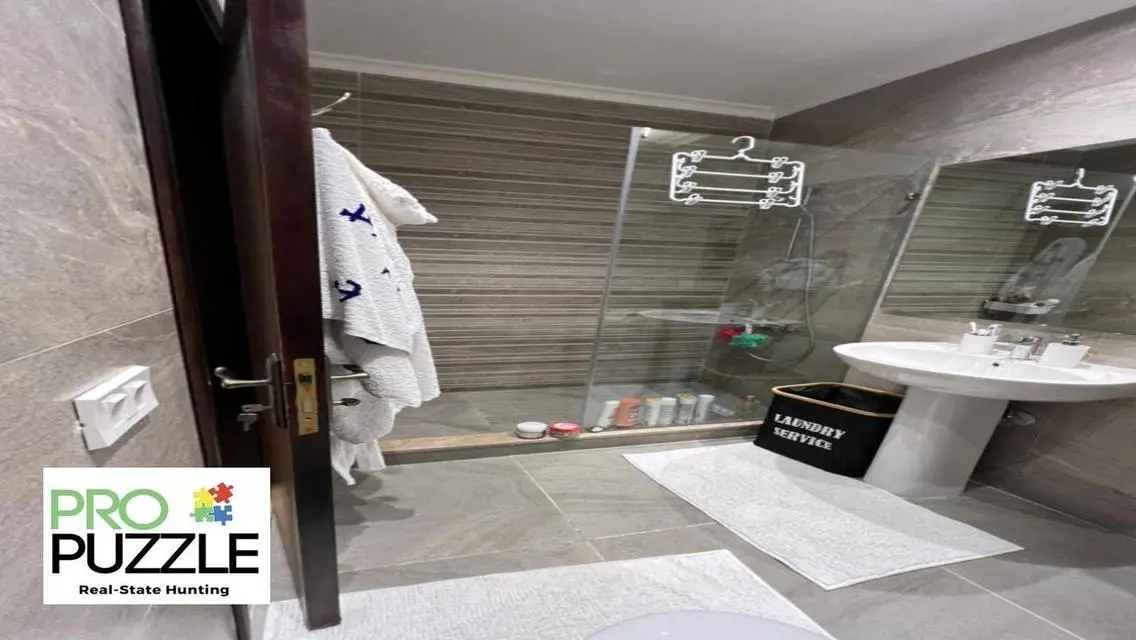 Ultra Luxury Apartment for Rent in Lake View Residence - 142 sqm