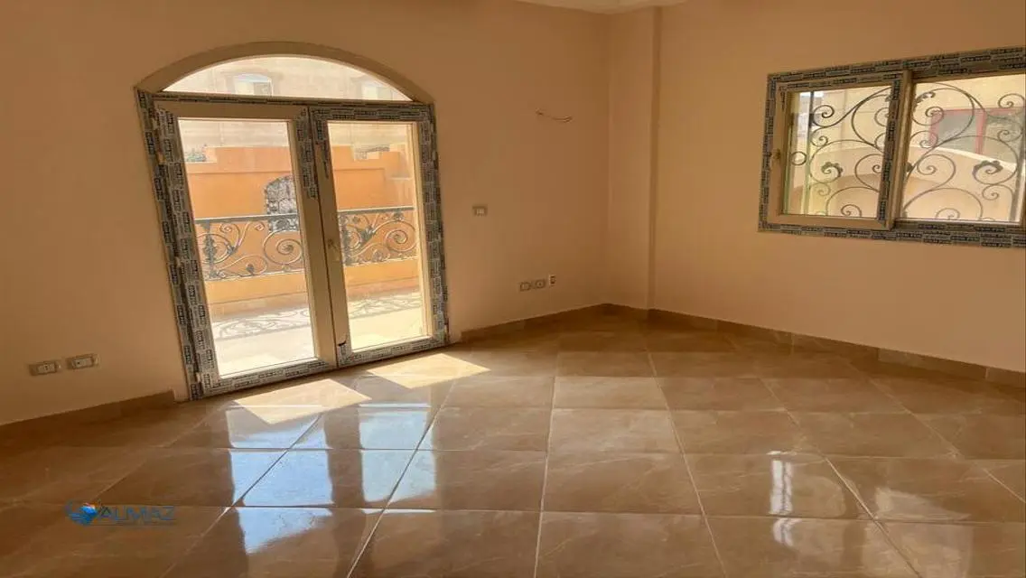 Premium Apartment for Sale in E8525-D-220