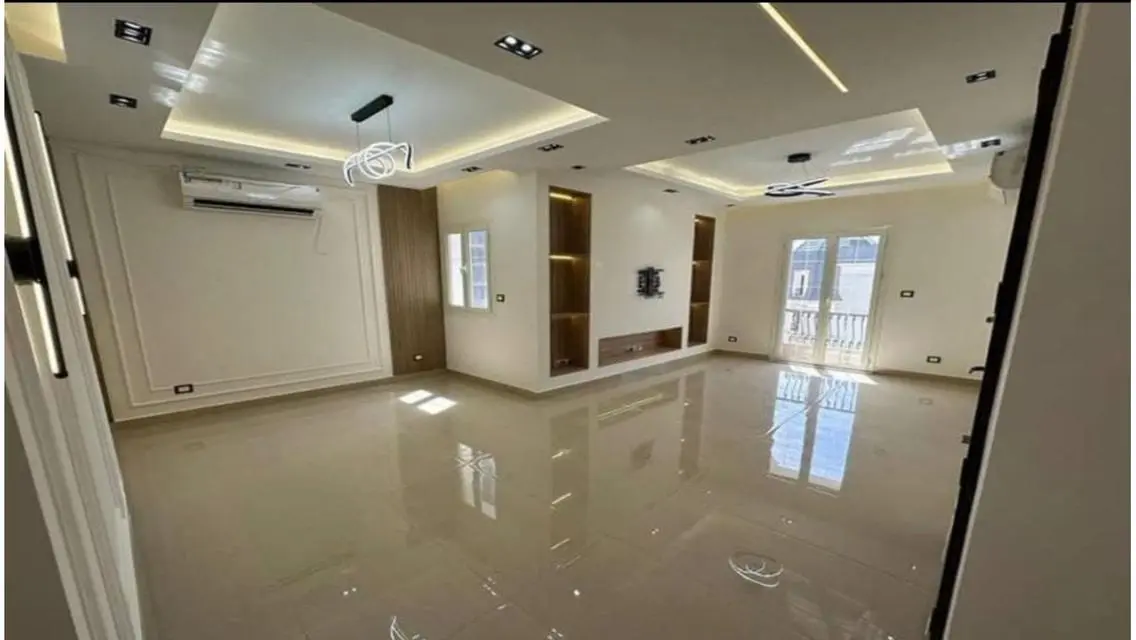 Luxury Villa for Sale with Spacious Amenities
