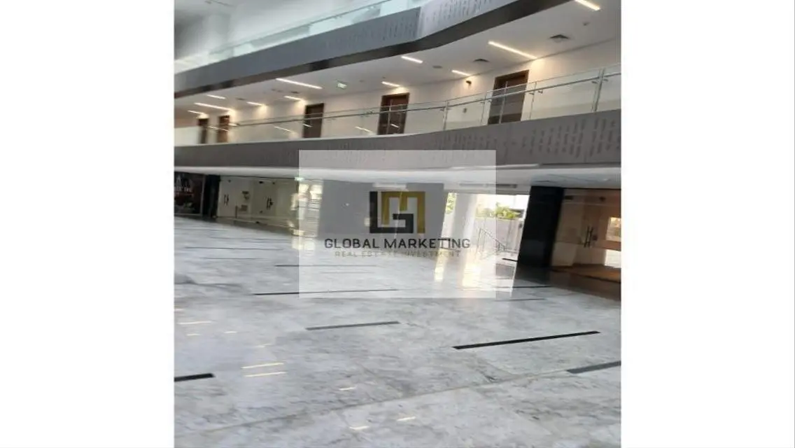 عقار تجاري متميز بمساحة 337 متر