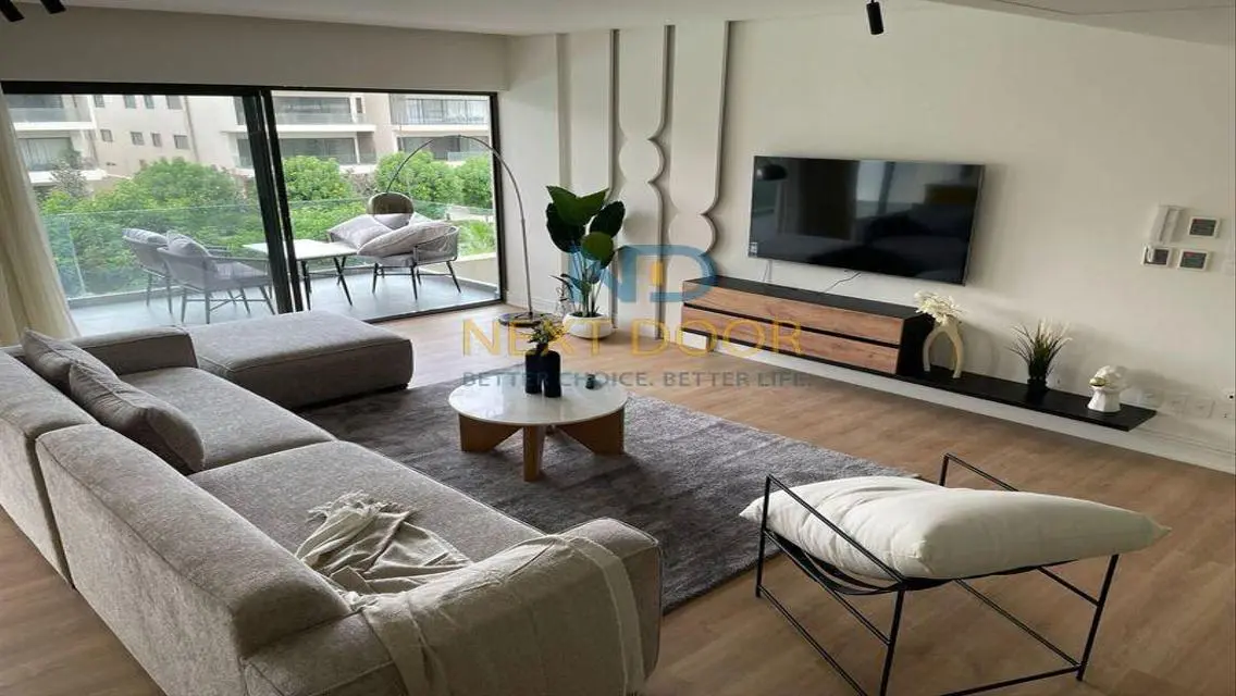 Luxury Apartment with 210 sqm and Stunning View