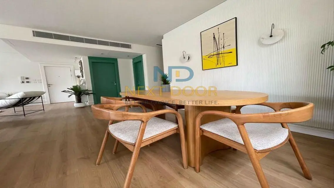 Luxury Apartment with 210 sqm and Stunning View