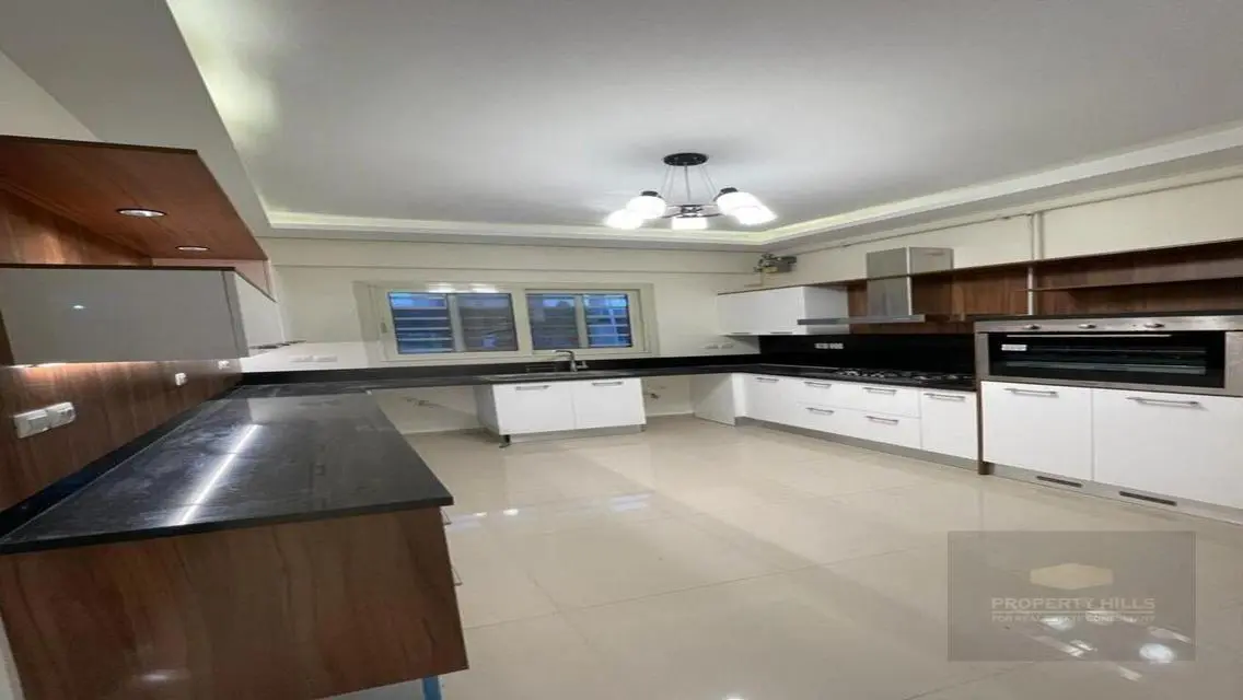 Stunning Villa for Sale with Exquisite Features