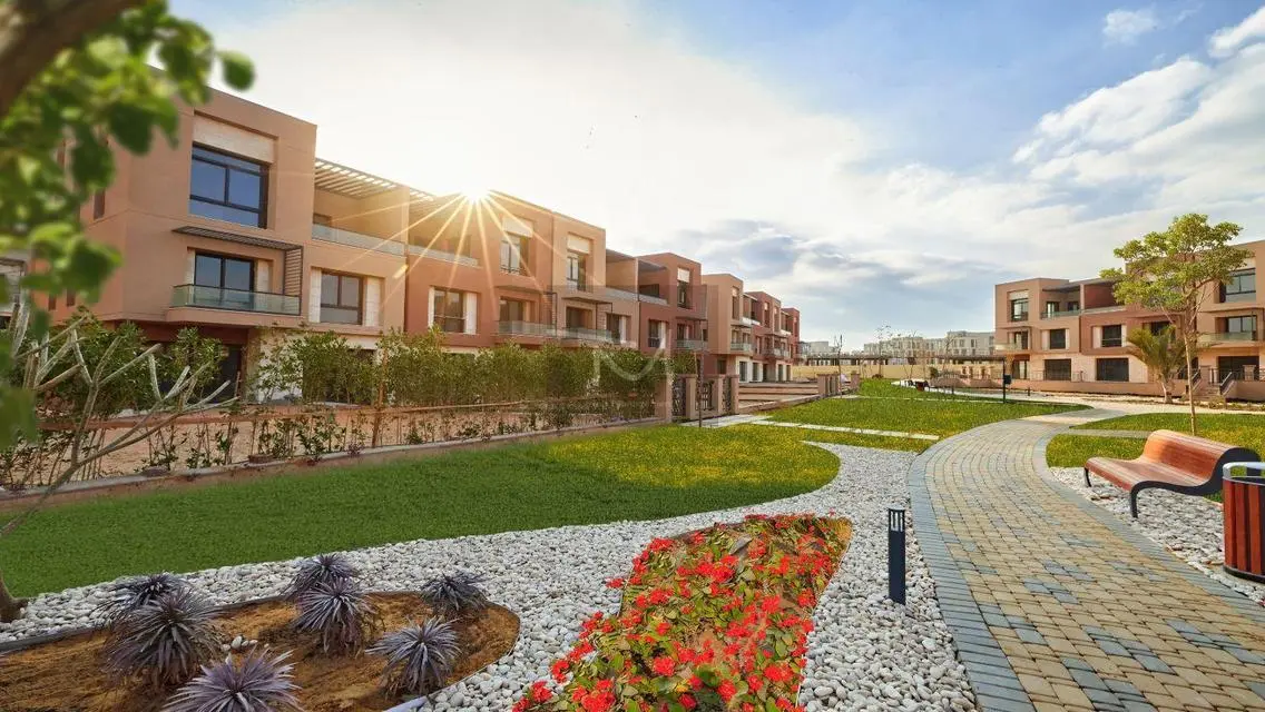 Luxury Villa with Expansive Space for Sale