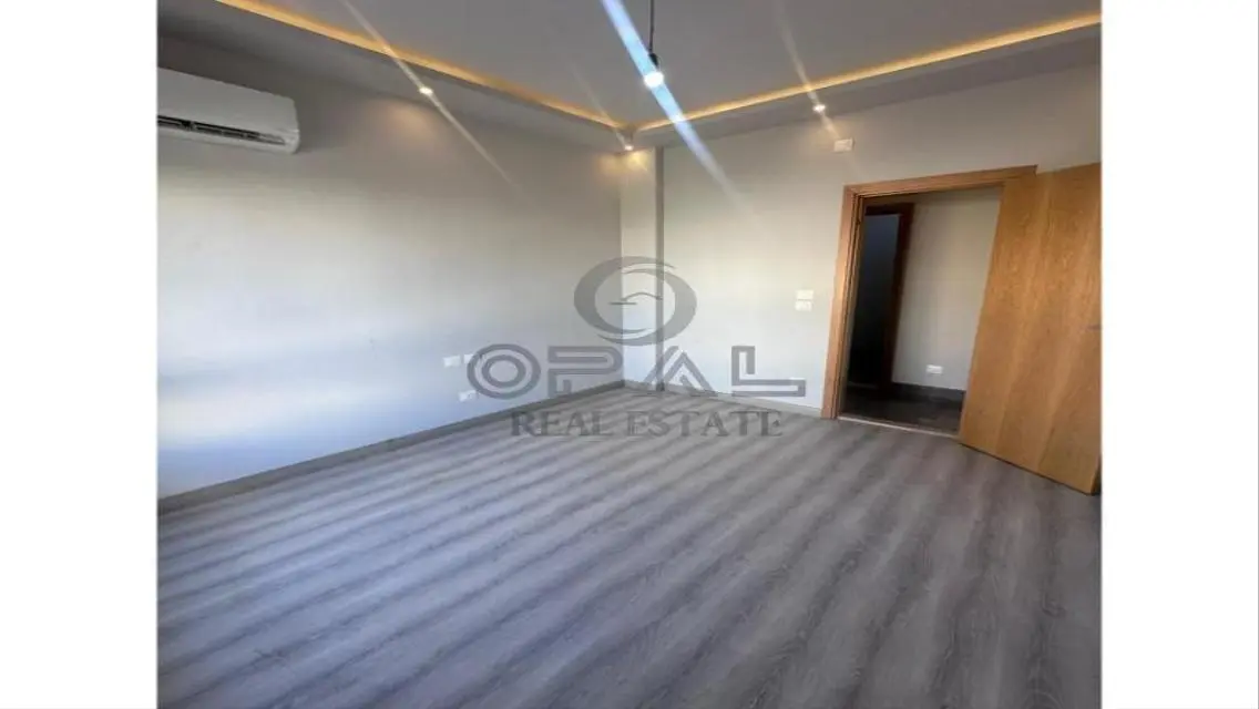 Ground Floor Apartment for Rent in Westown Beverly Hills