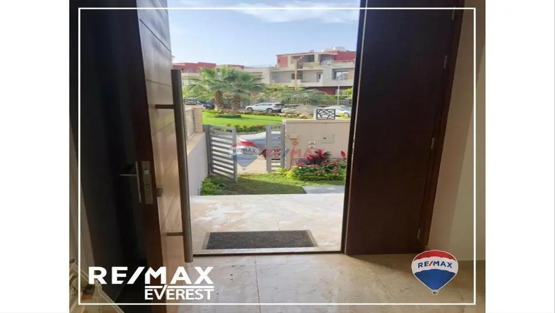 Spacious Apartment for Sale with 353 Square Meters