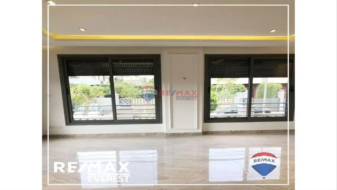 Spacious Apartment for Sale with 353 Square Meters