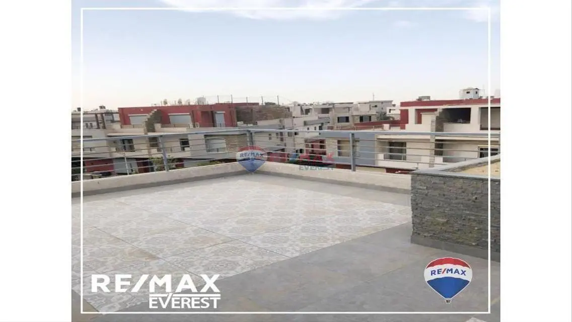 Spacious Apartment for Sale with 353 Square Meters
