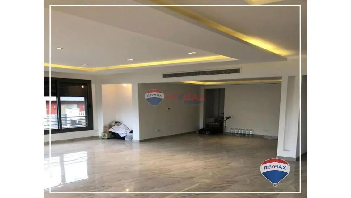 Spacious Apartment for Sale with 353 Square Meters