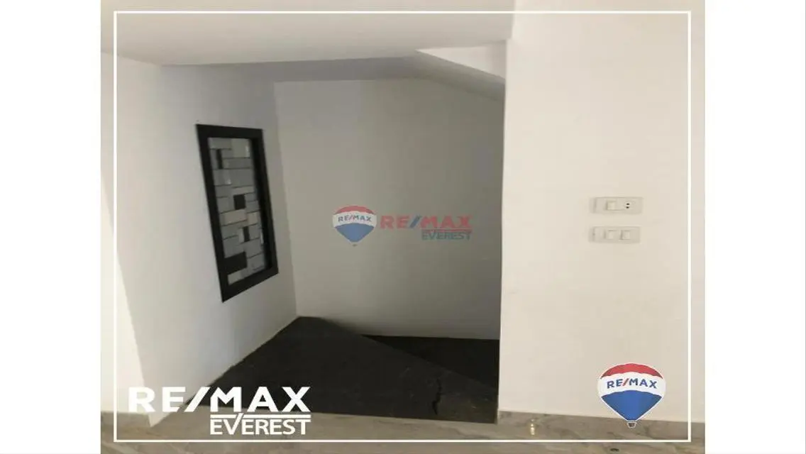 Spacious Apartment for Sale with 353 Square Meters