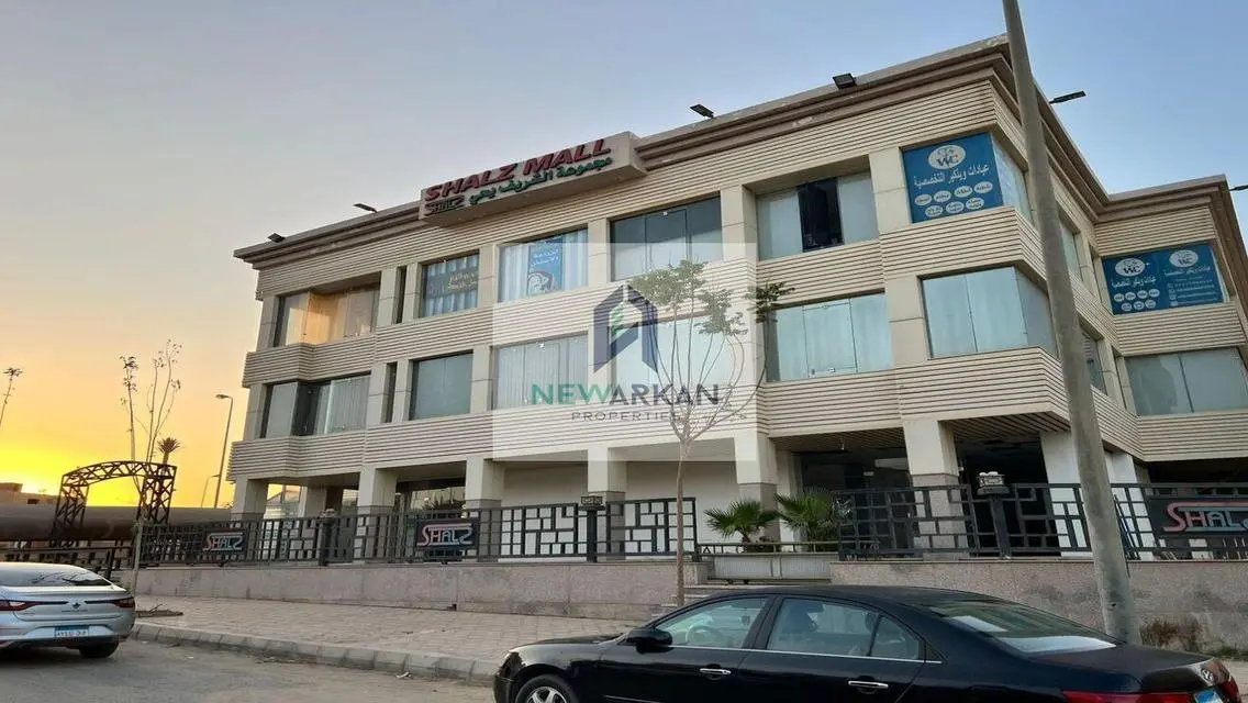شقة فاخرة بمساحة واسعة بسعر مناسب في قلب المدينة