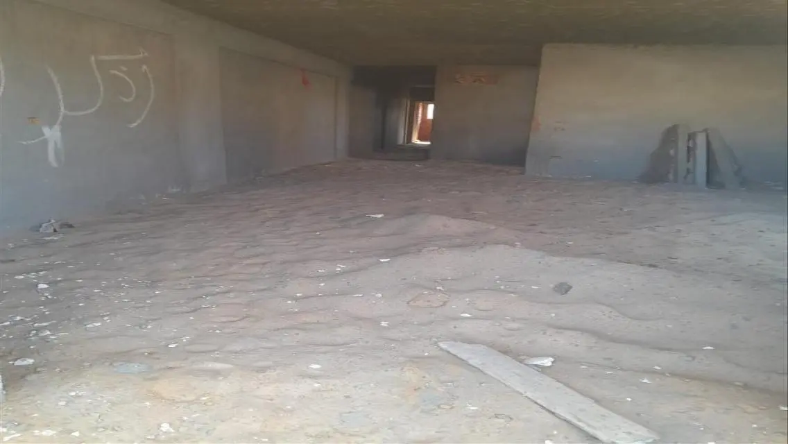 عقار فاخر بإطلالة ساحرة على البحيرات