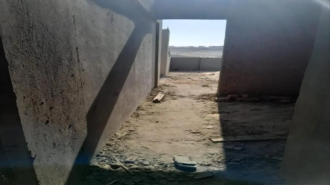 عقار فاخر بإطلالة ساحرة على البحيرات