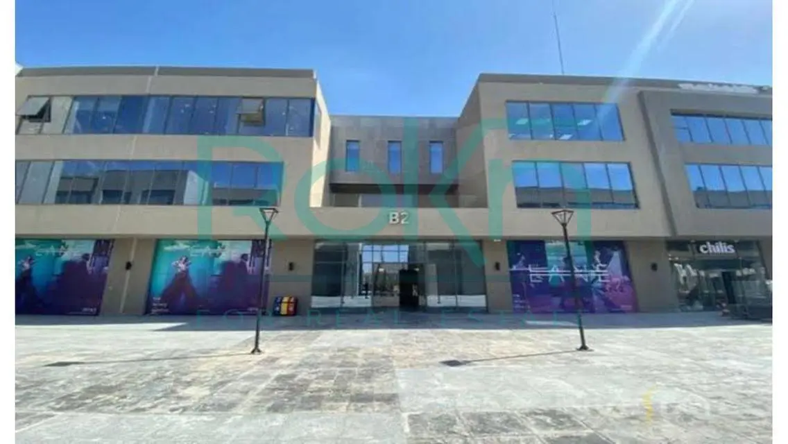 Spacious Office Area for Commercial Use