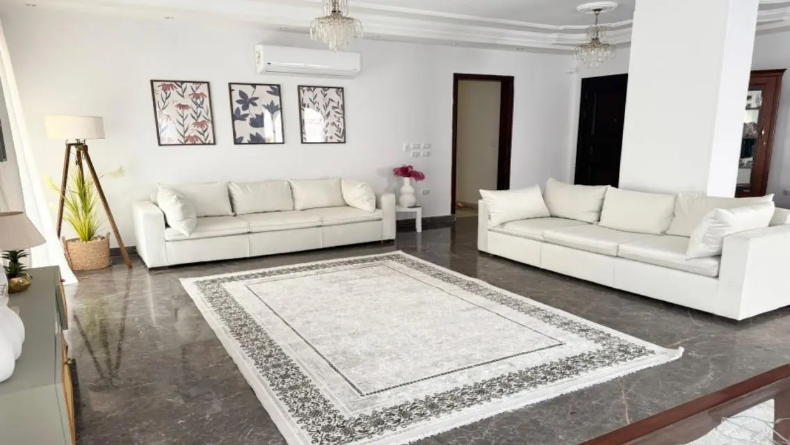 Luxury Apartment for Rent in the Heart of the City