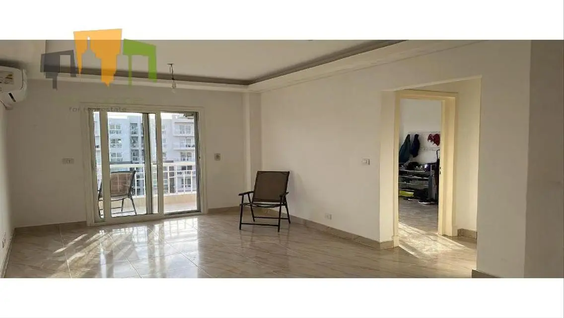 شقة فاخرة للبيع في منطقة حيوية