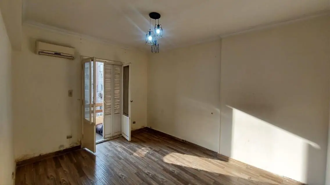 Luxury Apartment for Sale with Ample Space and Amenities
