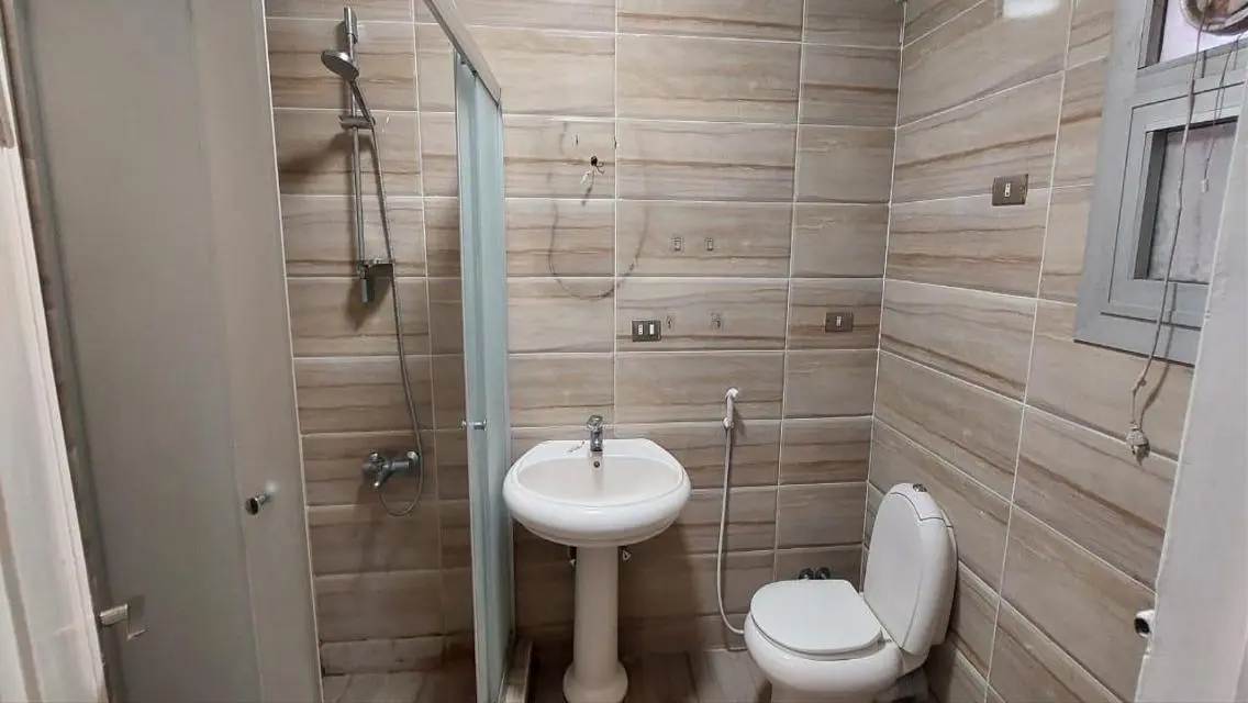 Luxury Apartment for Sale with Ample Space and Amenities