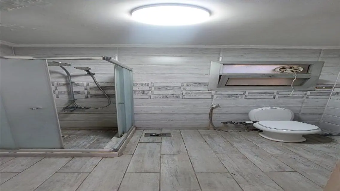 Luxury Apartment for Sale with Ample Space and Amenities