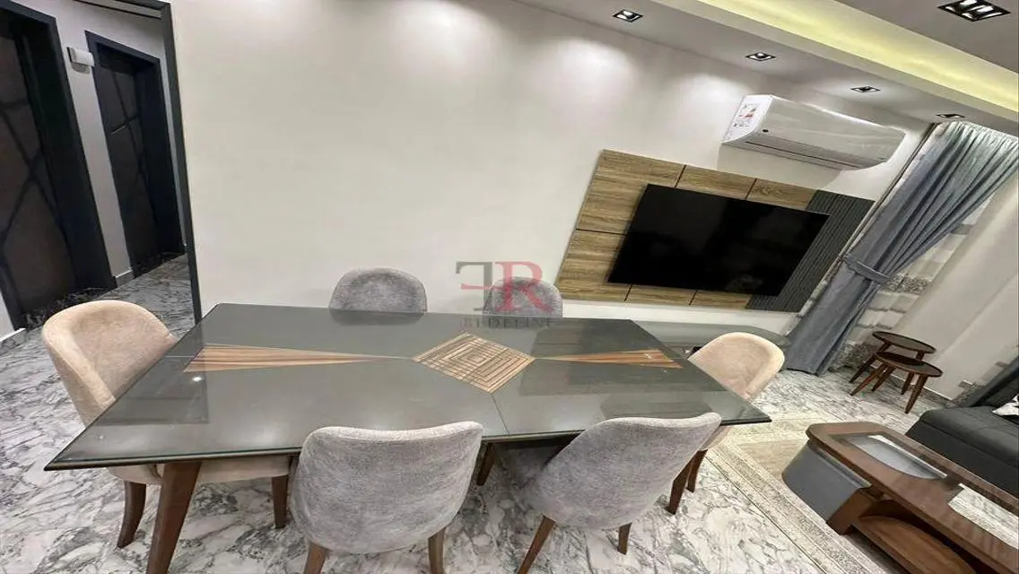 شقة رائعة بأثاث كامل وبسعر مغري
