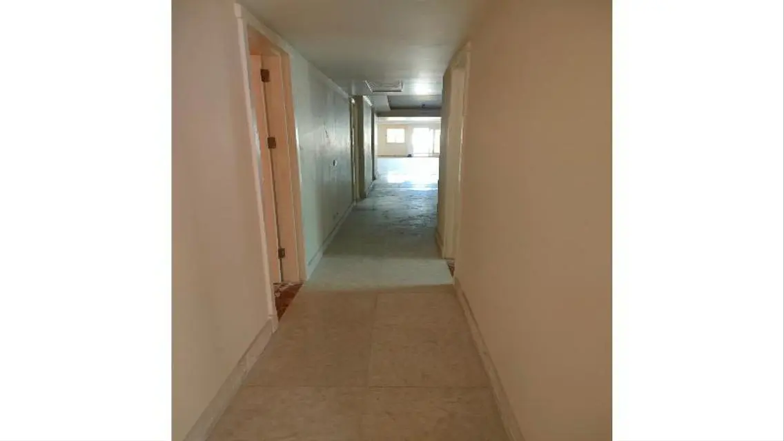 Spacious 400 sqm Office for Sale in Prime Location