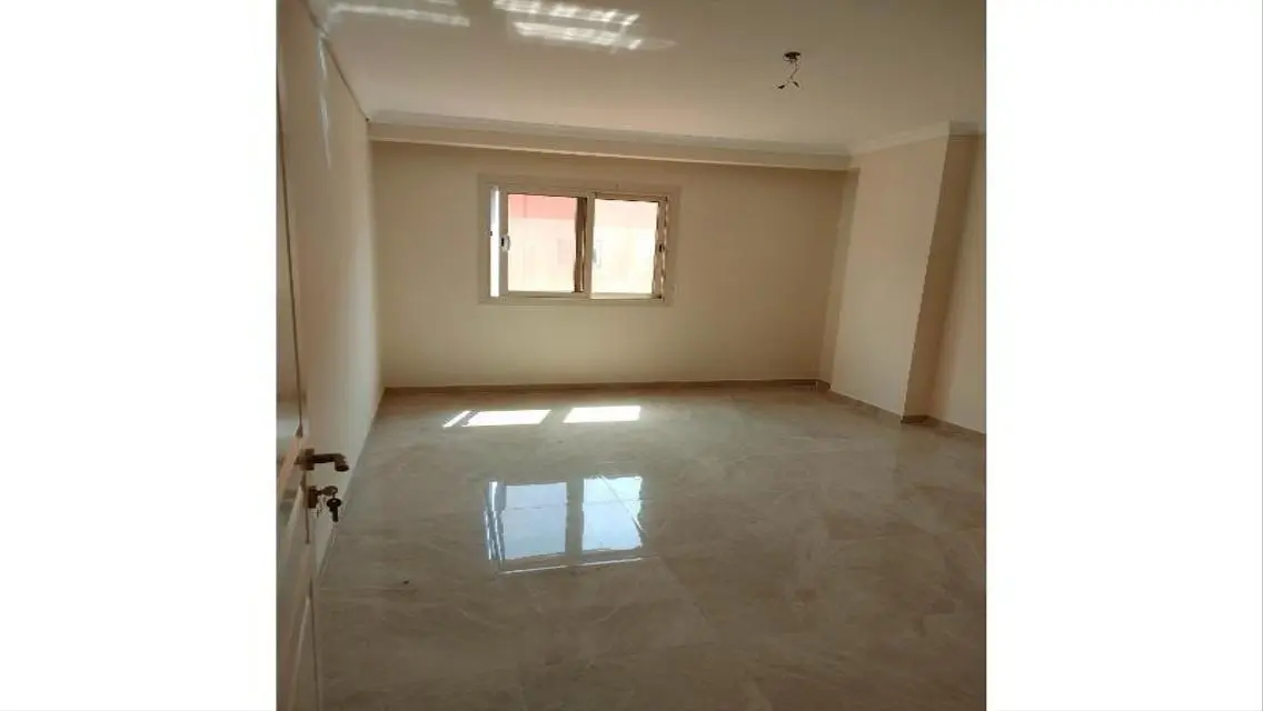Spacious 400 sqm Office for Sale in Prime Location