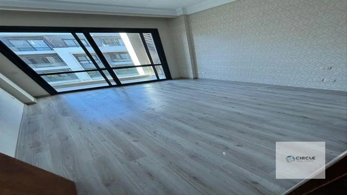 Luxury Apartment with 220 sqm Space