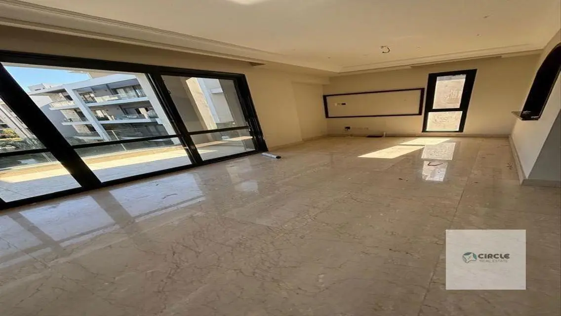 Luxury Apartment with 220 sqm Space