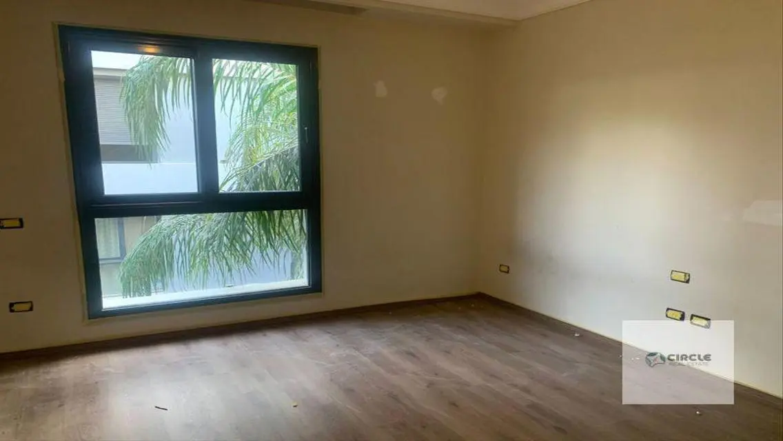 Luxurious 220 sqm Apartment in the Heart of the City