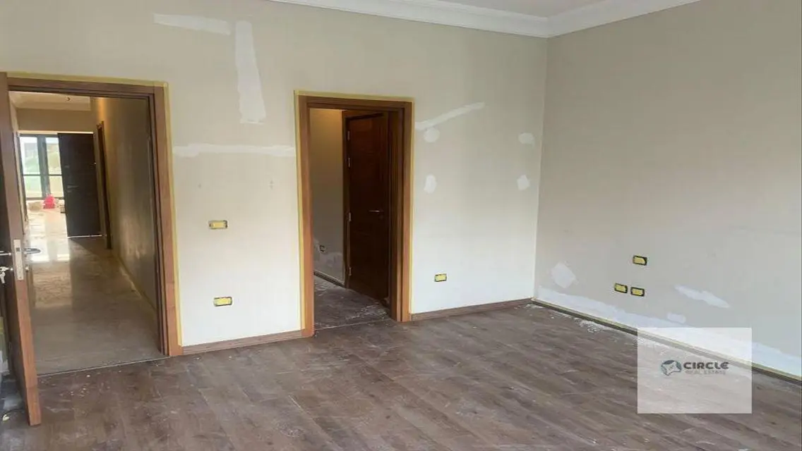 Luxurious 220 sqm Apartment in the Heart of the City