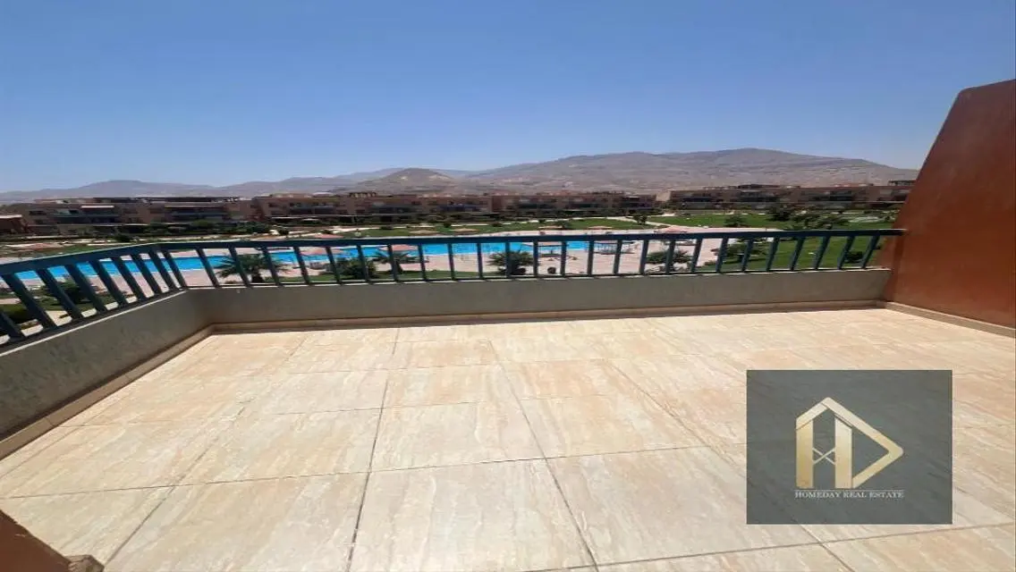 Luxury Apartment for Sale with Scenic Lake Views