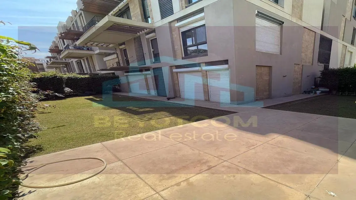 Luxury Villa for Sale with 3 Bedrooms and Private Garden