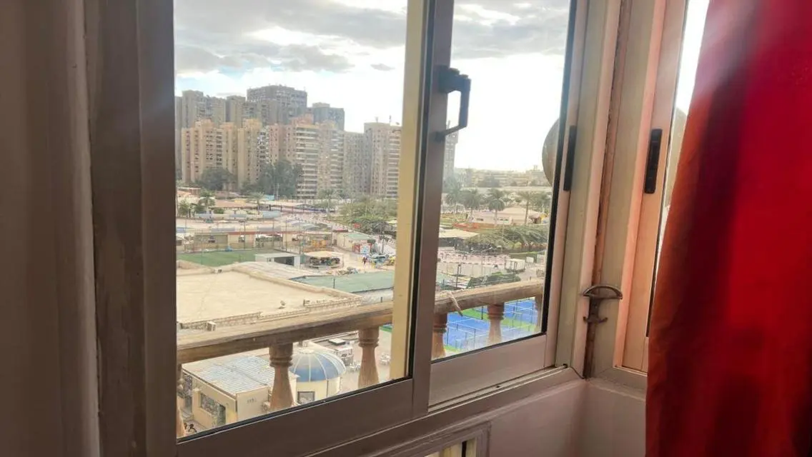 شقة فاخرة للإيجار بنظام تشطيب كامل
