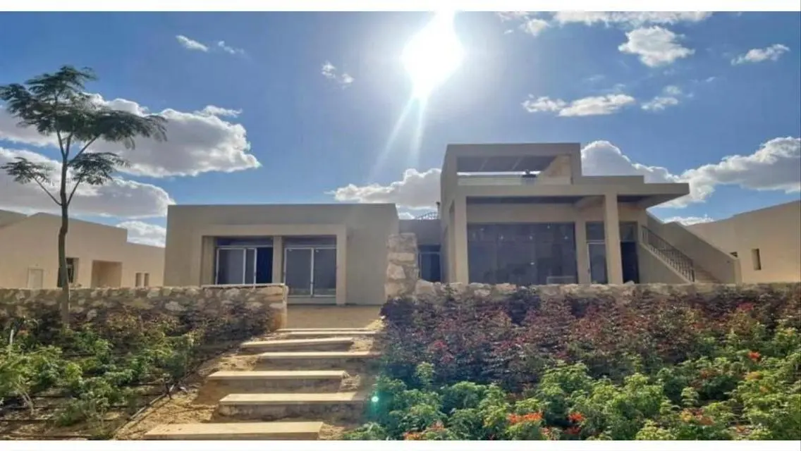 Luxury Villa for Sale in Owest Compound, October