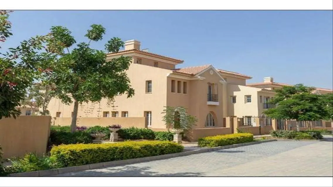 Luxurious Apartment in Hyde Park Compound - New Cairo