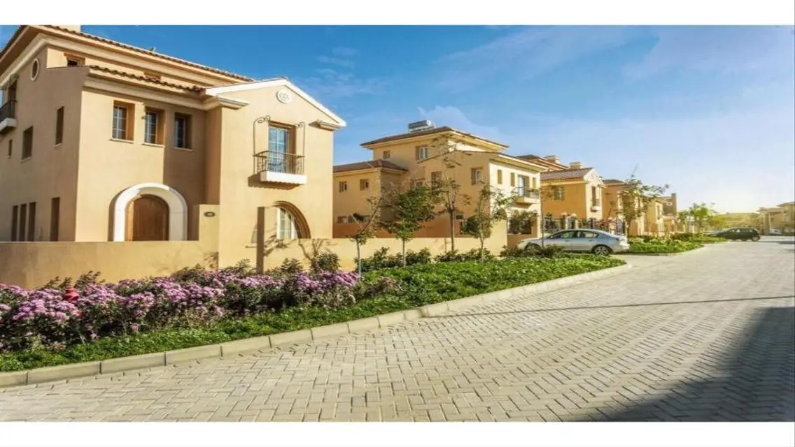 Luxurious Apartment in Hyde Park Compound - New Cairo