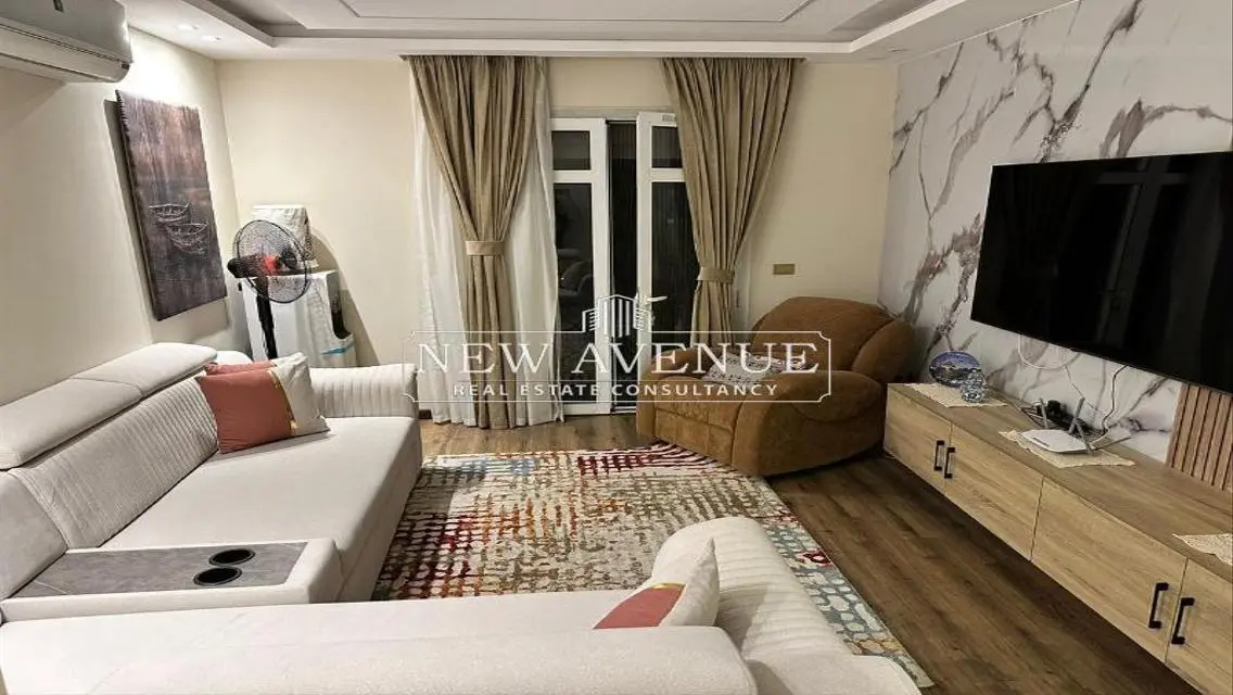 Luxury Modern Apartment with Security Guard in the Heart of the City