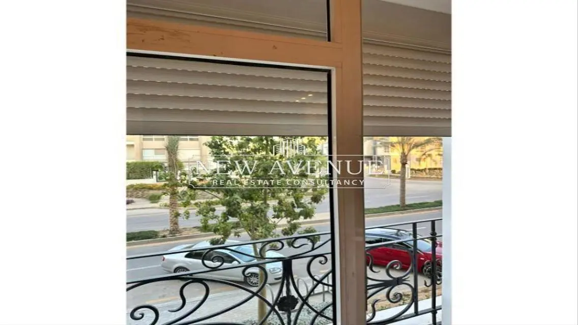 Luxury Modern Apartment with Security Guard in the Heart of the City