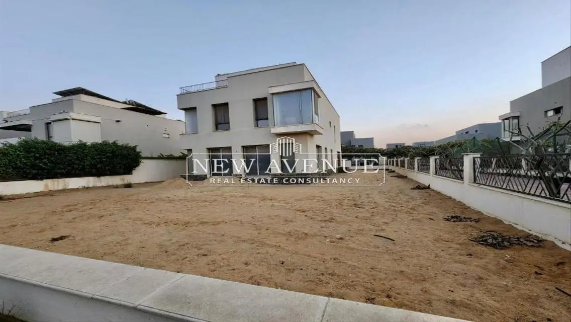 Luxury Villa for Sale in Prime Location