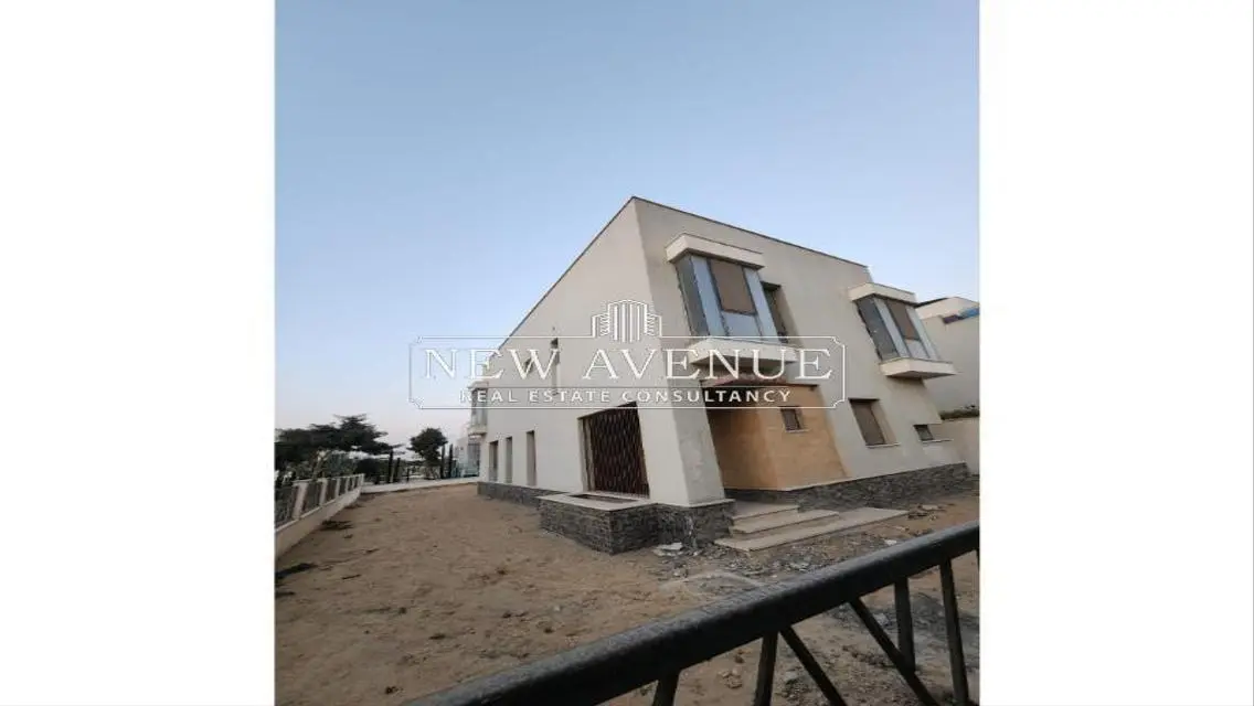 Luxury Villa for Sale in Prime Location