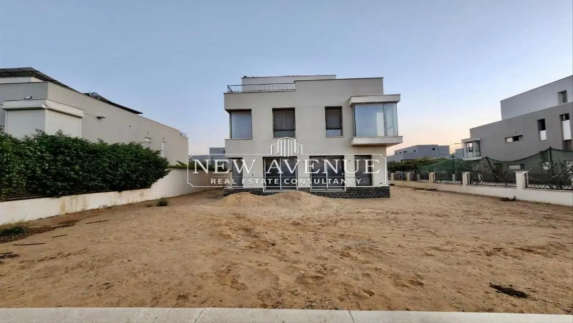Luxury Villa for Sale in Prime Location