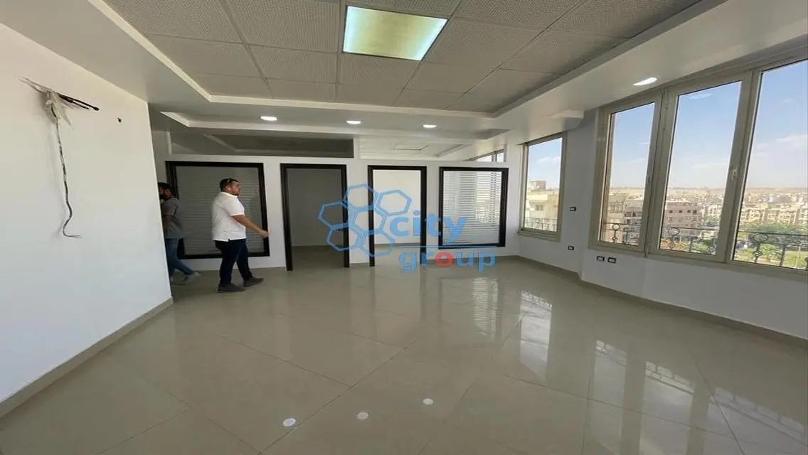 فرصة استثمارية رائعة في مدينة -350-
