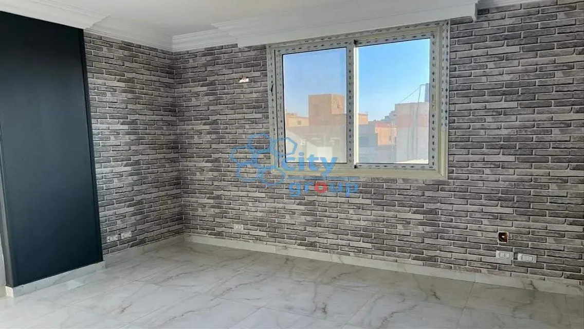 فرصة استثمارية رائعة في مدينة -350-