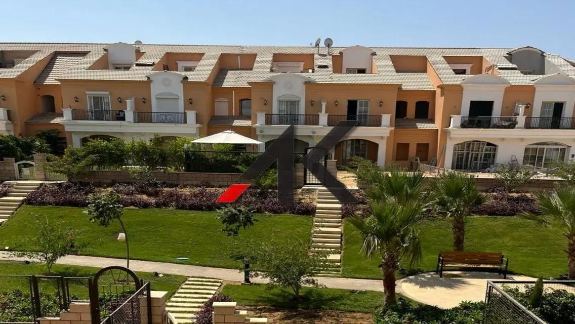 شقة مميزة بمساحة 260 متر في قلب المدينة
